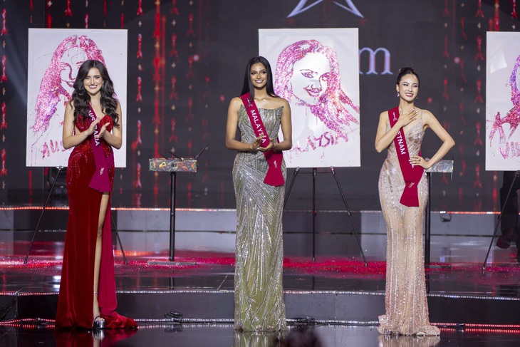 MC Quỳnh Nga là á hậu 2 Miss Charm 2024, người đẹp Malaysia đăng quang - Ảnh 2.