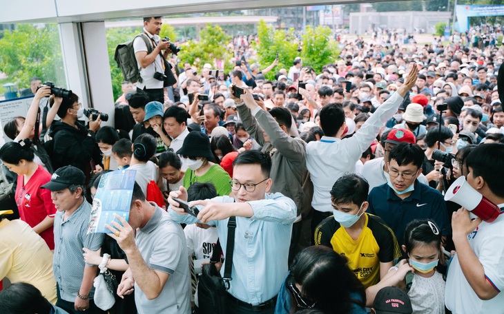 Đi làm, đi học cùng metro: Tôi đã thoát cảnh kẹt xe! - Ảnh 2.