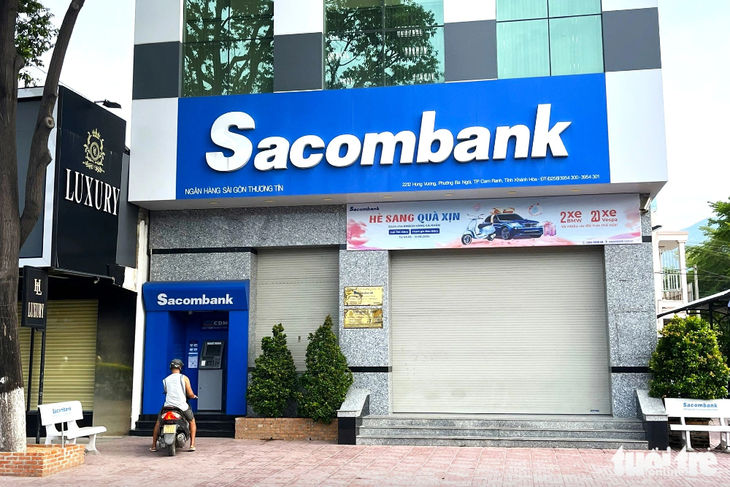 Sắp xử phúc thẩm vụ khách hàng đòi 46,9 tỉ đồng tiền gửi tại Sacombank Cam Ranh - Ảnh 1.