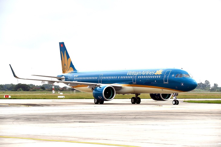 Vietnam Airlines bán hạng ghế phổ thông đặc biệt, khách ra cửa máy bay ưu tiên - Ảnh 1.