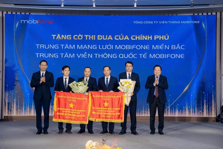 Hoàn thành xuất sắc chỉ tiêu năm 2024, MobiFone ‘tăng tốc - đột phá - vươn mình’ trong năm 2025 - Ảnh 1.