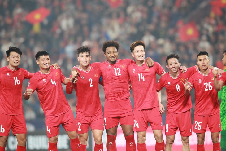 ASEAN Cup 2024: Tình yêu bóng đá trở lại - Ảnh 1.