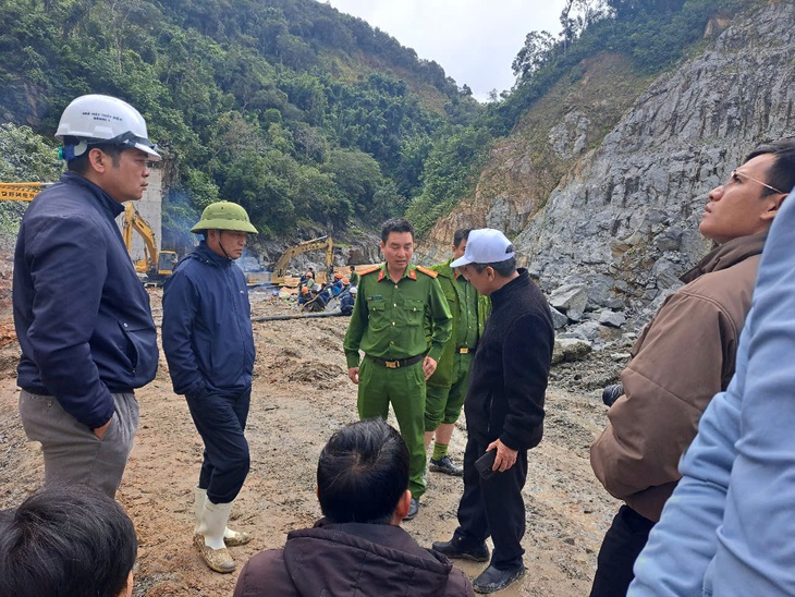 Sập giàn giáo thủy điện Đăk Mi 1, 5 công nhân thương vong - Ảnh 5.