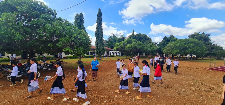 Kỳ tích cao su Việt trên nước bạn Lào - Kỳ cuối: Tương lai vững bền bên tán rừng cao su - Ảnh 1.