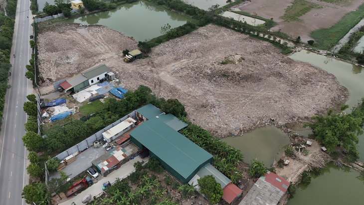 Đất nông nghiệp bỏ hoang bị san lấp ngay giữa ban ngày, lãnh đạo xã ở Hà Nội nêu lý do gì? - Ảnh 8.