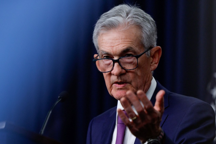 Chủ tịch Cục Dự trữ liên bang Mỹ Jerome Powell phát biểu tại họp báo ở Washington ngày 31-1 - Ảnh: REUTERS