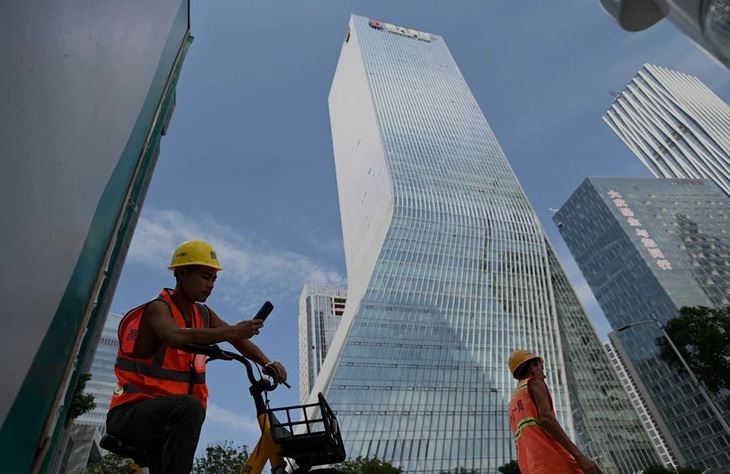 Các tòa nhà ở thành phố Thâm Quyến, Trung Quốc - Ảnh: AFP