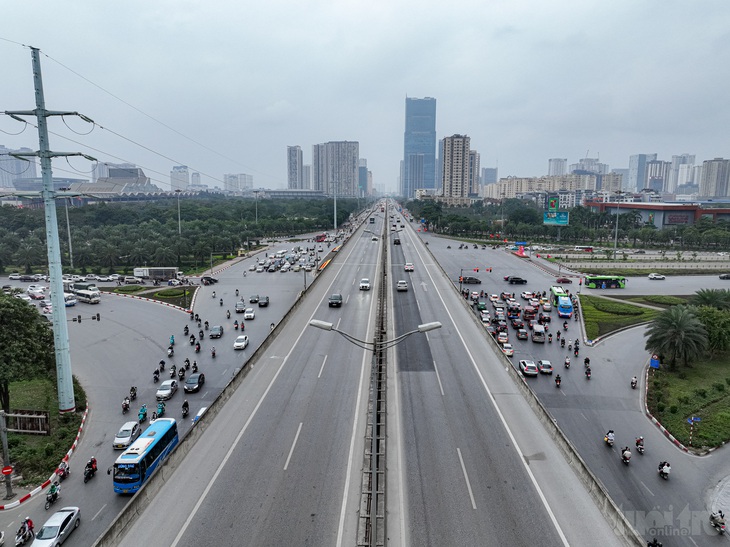 Chiều mùng 5 Tết, cửa ngõ thủ đô ùn tắc kéo dài, vành đai 3 thông thoáng- Ảnh 20.