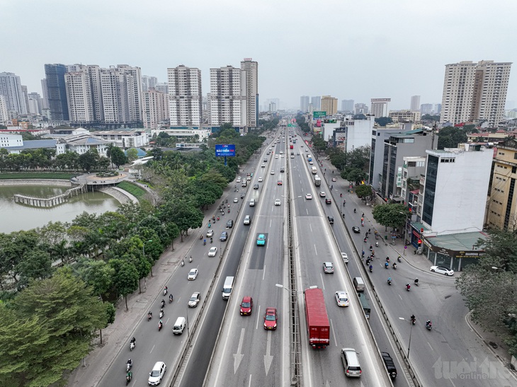 Chiều mùng 5 Tết, cửa ngõ thủ đô ùn tắc kéo dài, vành đai 3 thông thoáng- Ảnh 19.