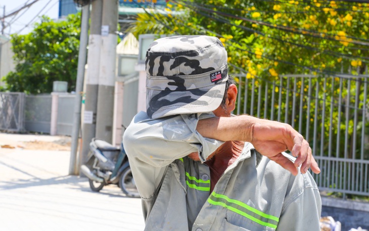 TP.HCM và Đông Nam Bộ nắng nóng, oi bức