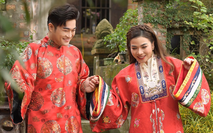 Nghệ sĩ rủ nhau ra MV, Tết Giáp Thìn đến rất gần rồi