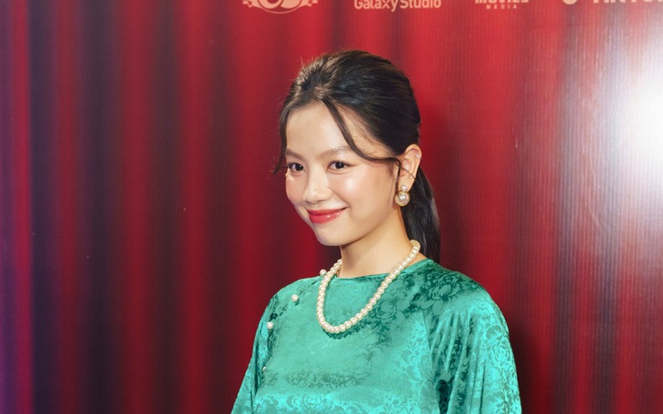 Bạch Công Khanh bị 