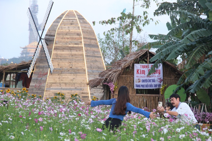 Tại điểm du lịch 