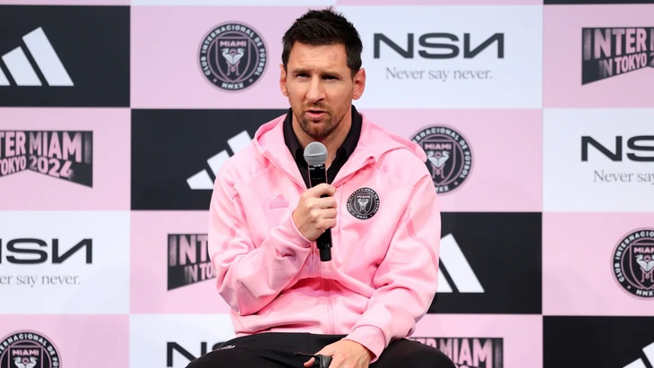 Messi phát biểu trong buổi họp báo mới đây - Ảnh: SHUTTERSTOCK