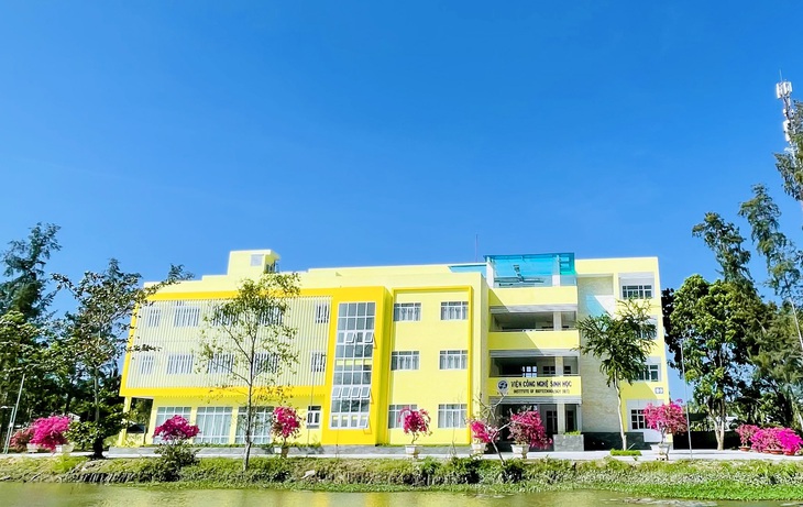 Viện Công nghệ sinh học Trường Đại học Trà Vinh được đầu tư hơn 180 tỉ đồng - Ảnh: Trường cung cấp.