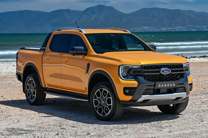 Ford Ranger Wildtrak mạnh hơn với động cơ V6 bổ sung, giá quy đổi 1,06 tỉ đồng- Ảnh 3.