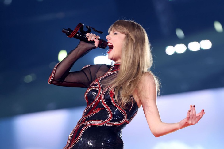 Taylor Swift được xem là hiện tượng kinh tế toàn cầu trong năm qua