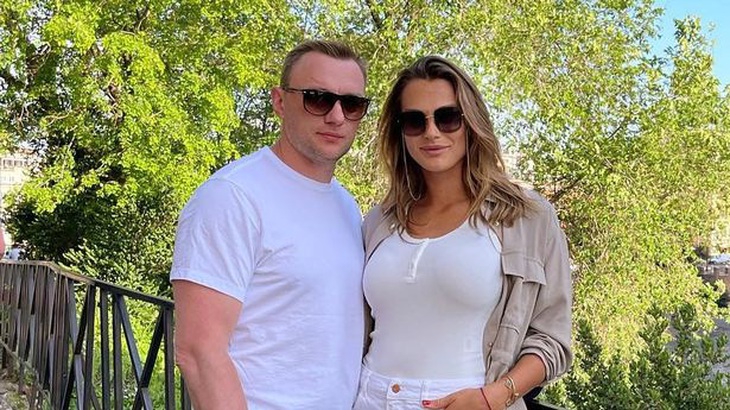 Koltsov và Sabalenka luôn chụp hình kỷ niệm khi đi du lịch cùng nhau - Ảnh: INSTAGRAM