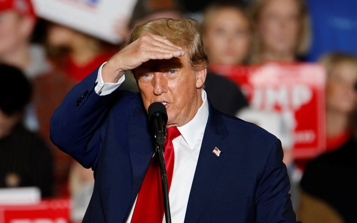 Ông Trump tập trung đấu ông Biden, phớt lờ đối thủ cùng đảng