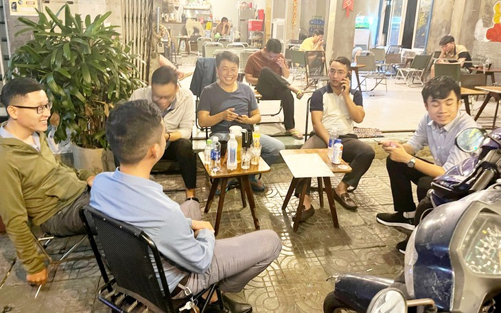 Ở Sài Gòn, kiếm bạc triệu khó chứ không thiếu cách kiếm sống qua ngày! - Ảnh 3.