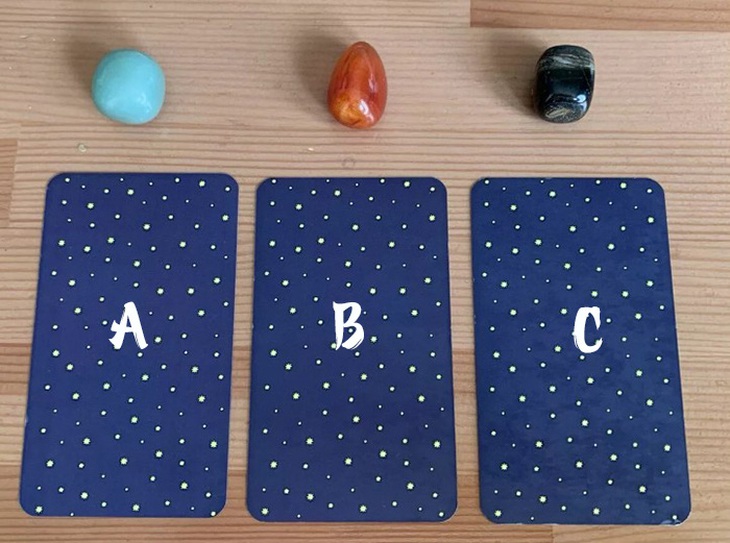 Tarot: Bạn có người yêu bí mật nào không? Người ấy là ai?- Ảnh 1.