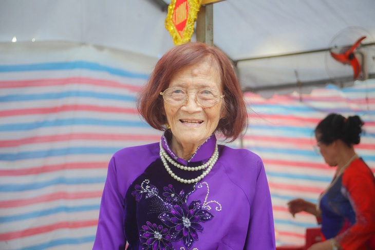 Nhà giáo Phạm Như Vân 85 tuổi vẫn thương thơ mến văn- Ảnh 2. Nhà giáo, nhà thơ Phạm Như Vân cũng là hội viên của Hội Nhà văn TP.HCM - Ảnh: NVCC