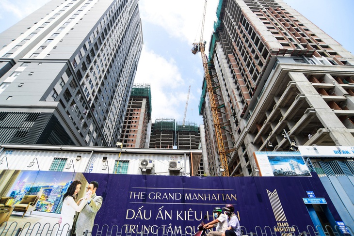 Chung cư The Grand Manhattan xây dựng dở dang nhiều năm tại quận 1, TP.HCM - Ảnh: QUANG ĐỊNH