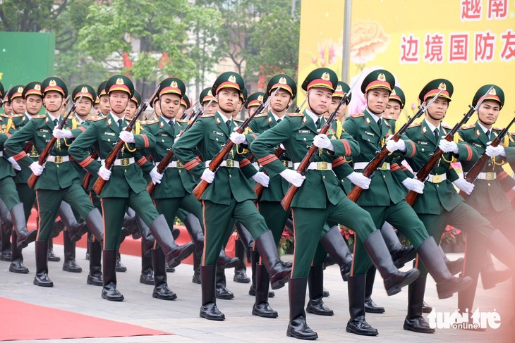 Bộ trưởng Bộ Quốc phòng Việt Nam - Trung Quốc tham dự nhiều hoạt động gắn kết hai nước- Ảnh 8.