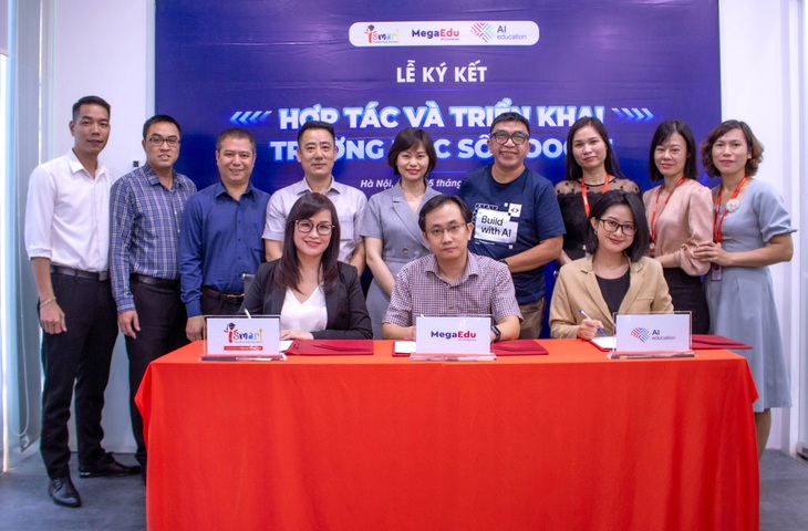 Các đại biểu tham dự lễ ký kết giữa MegaEdu, iSMART Education và AI Education diễn ra tại Hà Nội