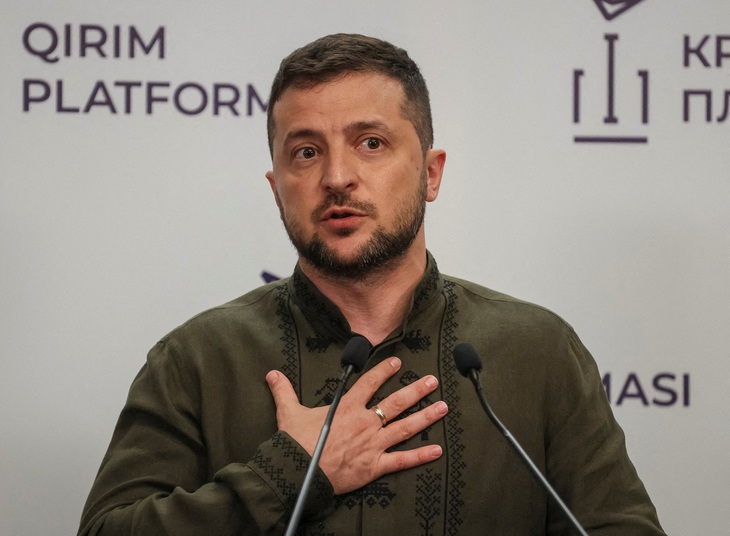 Tổng thống Ukraine Volodymyr Zelensky - Ảnh: REUTERS