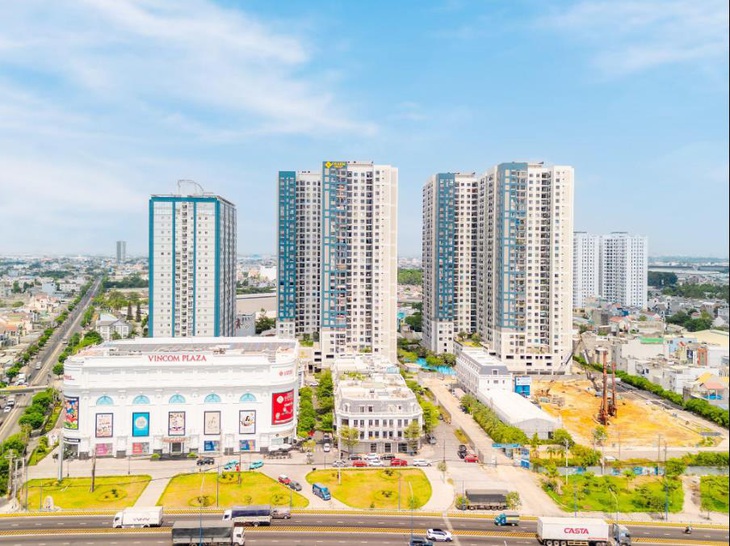 Charm City là tiện ích liền kề trung tâm thương mại Vincom Plaza