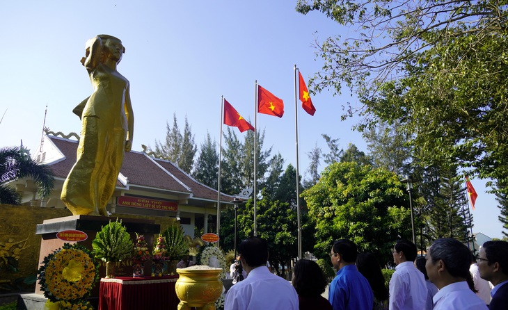 Đền thờ Anh hùng liệt sĩ Võ Thị Sáu tại huyện Đất Đỏ. Sắp tới huyện này và Long Điền sẽ sáp nhập thành một - Ảnh: ĐÔNG HÀ 