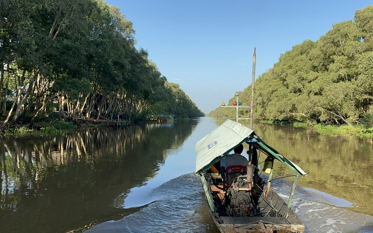 Du lịch miền Tây: Lòng vòng Đồng Tháp đâu chỉ có làng hoa, làng nghề   - Ảnh 10.