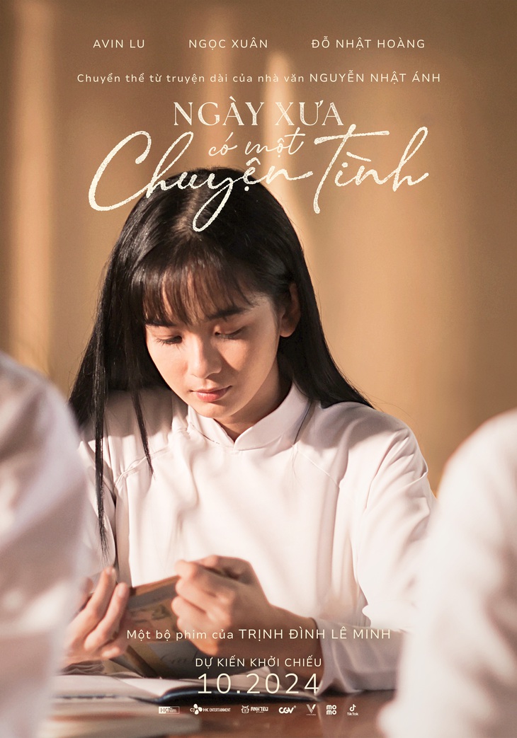 Ngọc Xuân đẹp trong trẻo trong 'Ngày xưa có một chuyện tình'- Ảnh 1. Poster nhân vật Miền - nữ chính phim 'Ngày xưa có một chuyện tình'