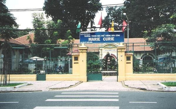 Trường THPT Marie Curie, quận 3, TP.HCM. Học sinh khối 10 trường này phản ánh đề văn quá dài và khó - Ảnh: web nhà trường