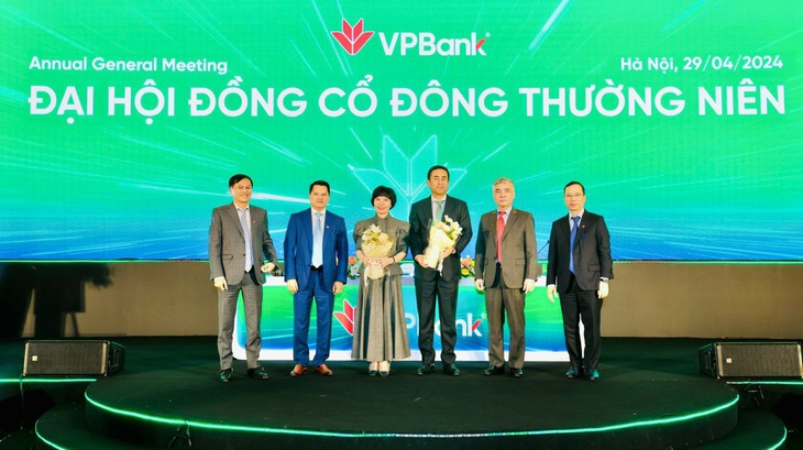 Tại đại hội đồng cổ đông năm 2024, VPBank đã thông qua phương án bổ sung thêm 2 nhân sự vào hội đồng quản trị nhiệm kỳ 2020 - 2025 - Ảnh: VPB