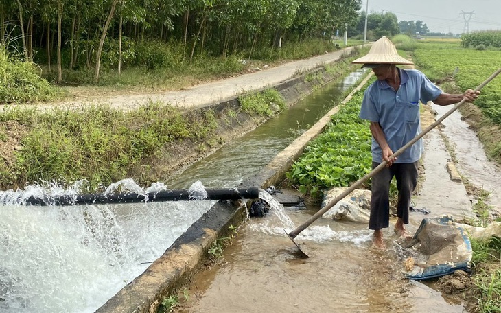 Nước hồ chứa bằng 80% so với cùng kỳ, lo chống hạn sớm