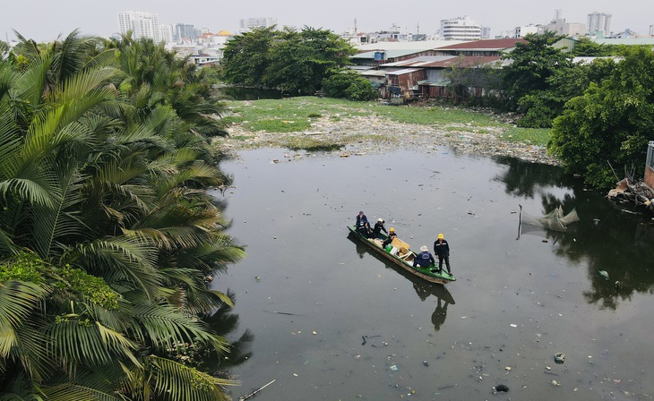 TP.HCM đang triển khai nhiều đồ án quy hoạch, chương trình để cứu môi trường nước, chống ngập và cấp nước sạch cho người dân - Ảnh: LÊ PHAN