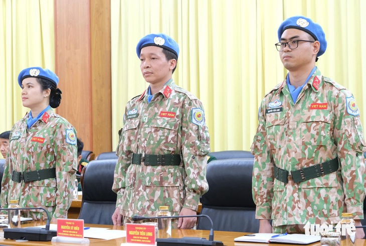 Đến thời điểm này, ba sĩ quan đã chuẩn bị kỹ lưỡng về mọi mặt để lên đường thực hiện nhiệm vụ gìn giữ hòa bình Liên Hiệp Quốc - Ảnh: HÀ THANH