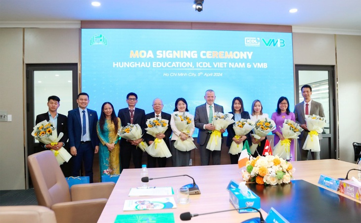 HungHau Education, ICDL và VMB Việt Nam ký kết hợp tác- Ảnh 8. HungHau Education, ICDL và VMB Việt Nam ký kết hợp tác- Ảnh 8.
