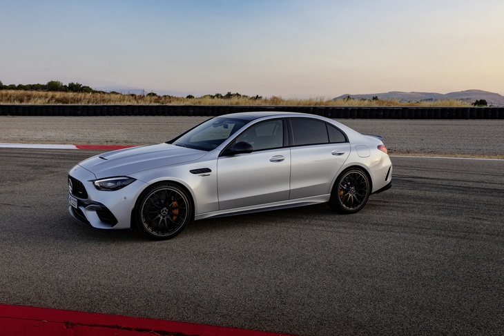 Mercedes-AMG C 63 S E Performance nhắm tới những khách hàng đam mê tốc độ - Ảnh: Mercedes-Benz