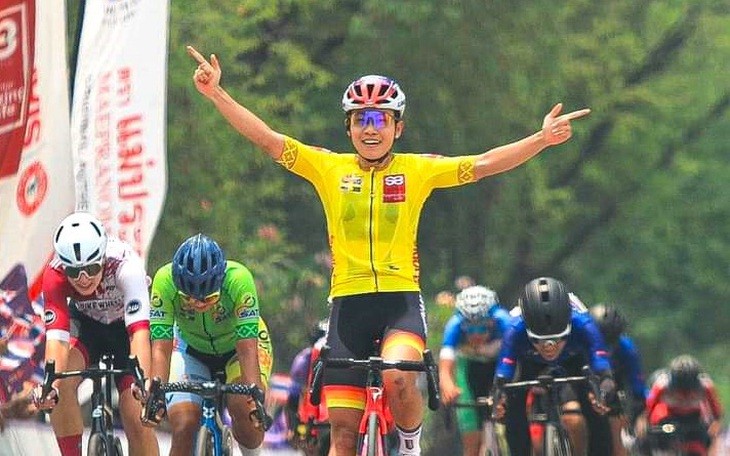 Nguyễn Thị Thật thắng chặng liên tiếp tại Tour of Thailand 2024