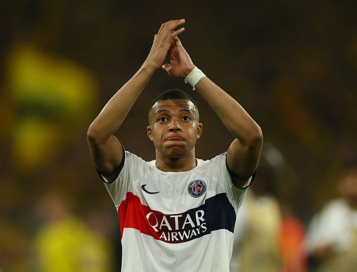 Mbappe chính thức nói lời chia tay PSG sau 7 năm gắn bó - Ảnh: REUTERS