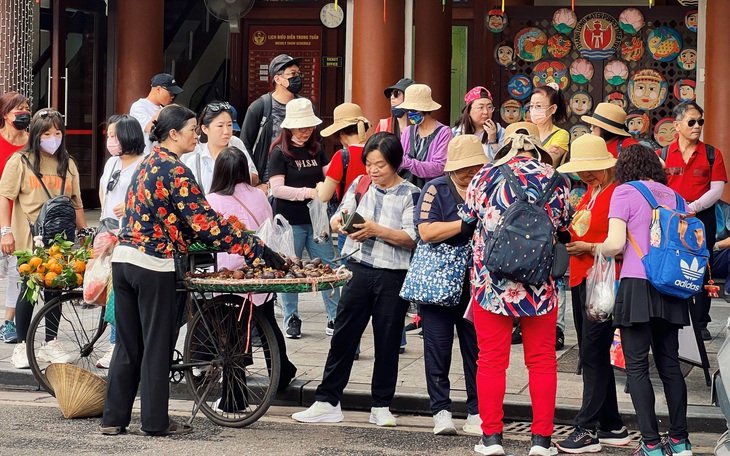 Thái Lan vẫn có hàng rong trên phố sao người ta không 'chặt chém'?