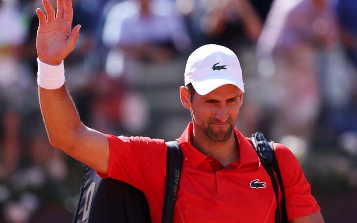 Djokovic thua sốc, bị loại sớm ở Rome Masters