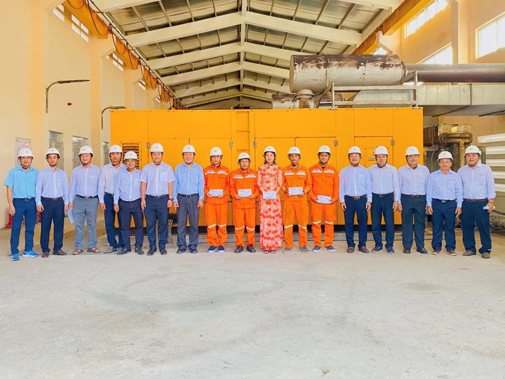 Thăm và kiểm tra tình hình cung cấp điện tại Phú Quý- Ảnh 4. Thăm và kiểm tra tình hình cung cấp điện tại Phú Quý- Ảnh 4.