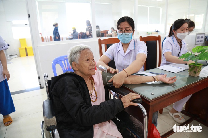 Y tế là một trong các lĩnh vực, loại hình cơ sở xã hội hóa được hưởng chính sách ưu đãi xã hội hóa - Ảnh: ĐOÀN NHẠN