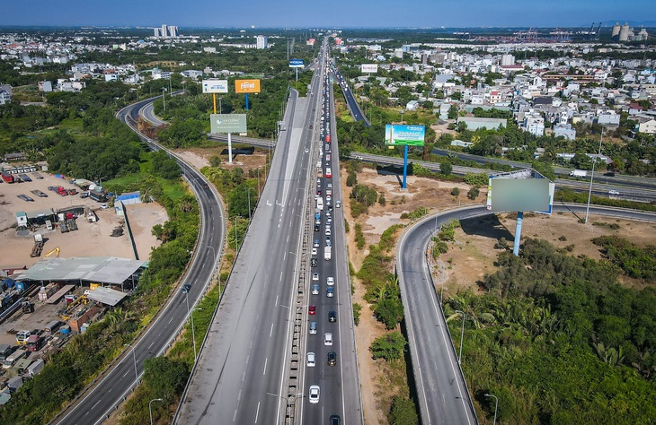 Cấp bách mở rộng, tháo 'nút cổ chai' cao tốc TP.HCM - Long Thành- Ảnh 10.