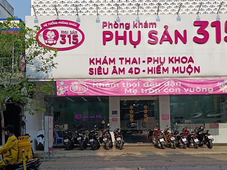 Hệ thống y tế phụ sản 315 cung cấp dịch vụ khám phụ khoa, khám sản khoa toàn diện.