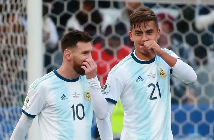 Dybala (phải) không thể sát cánh Messi dự Copa America 2024 - Ảnh: GETTY IMAGES